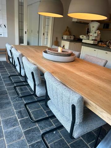 8 industriele eetkamerstoelen. Geweven stof, lichtgrijs. beschikbaar voor biedingen