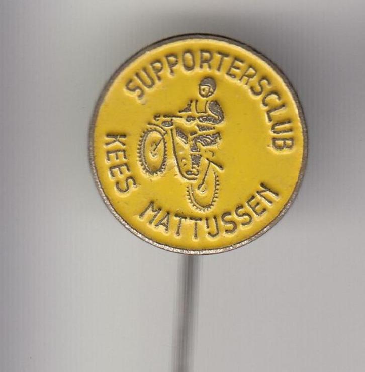 Motor Cross speldje Kees Matthijssen, Verzamelen, Speldjes, Pins en Buttons, Gebruikt, Speldje of Pin, Overige onderwerpen, Ophalen of Verzenden