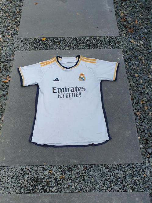 Real Madrid 2023/24 thuis tenue voor een koopje, Sport en Fitness, Voetbal, Gebruikt, Shirt, Maat S, Ophalen