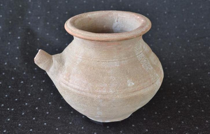 Amlash terracotta Gietpot / kannetje van aardewerk, ca 900vC, Antiek en Kunst, Antiek | Keramiek en Aardewerk, Ophalen of Verzenden