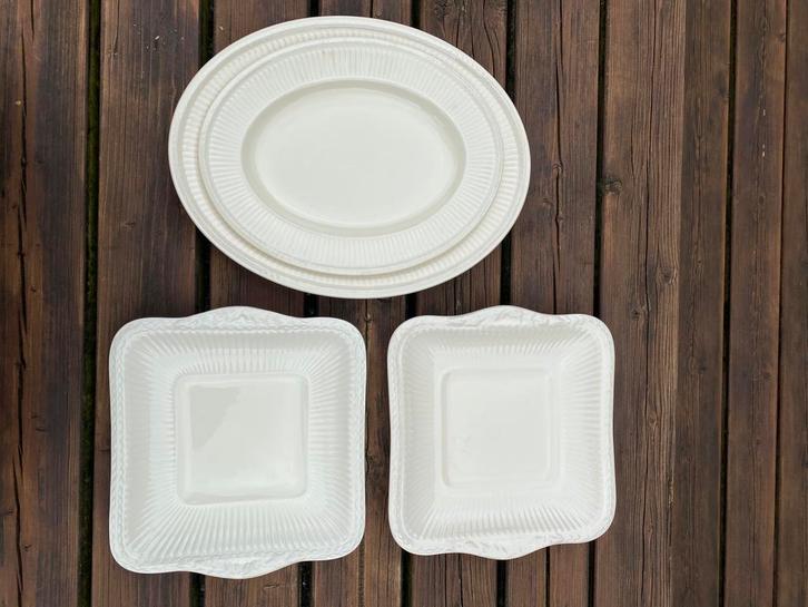 Wedgwood Edme schalen, Huis en Inrichting, Keuken | Servies, Zo goed als nieuw, Schaal of Schalen, Wedgwood, Aardewerk, Ophalen of Verzenden