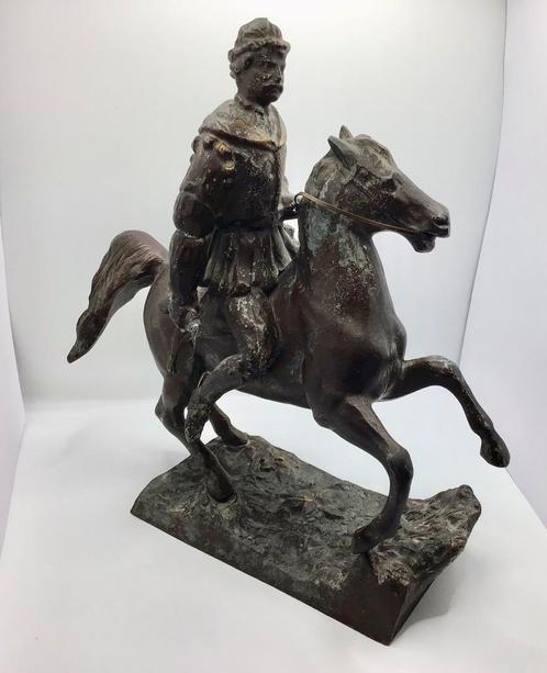 Oud beeld ruiter op paard zwaar ijzer brons beeld oud, Antiek en Kunst, Kunst | Beelden en Houtsnijwerken, Verzenden