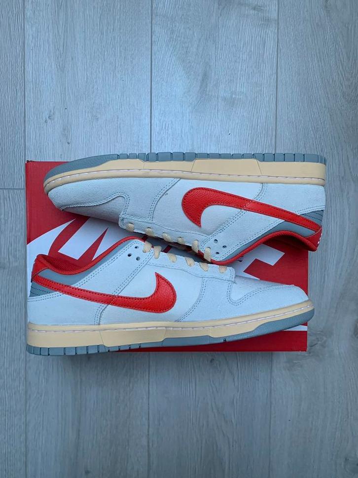 Nike Dunk Low 85 'Athletic Department' | Maat 44,5, Kleding | Heren, Schoenen, Nieuw, Sneakers of Gympen, Overige kleuren, Ophalen of Verzenden