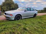 BMW 5-Serie 2.2 I 520i 2001 Grijs, Auto's, 2171 cc, Achterwielaandrijving, Zwart, Handgeschakeld