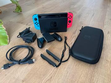 Nintendo Switch met 256GB SD kaart en accessoires beschikbaar voor biedingen