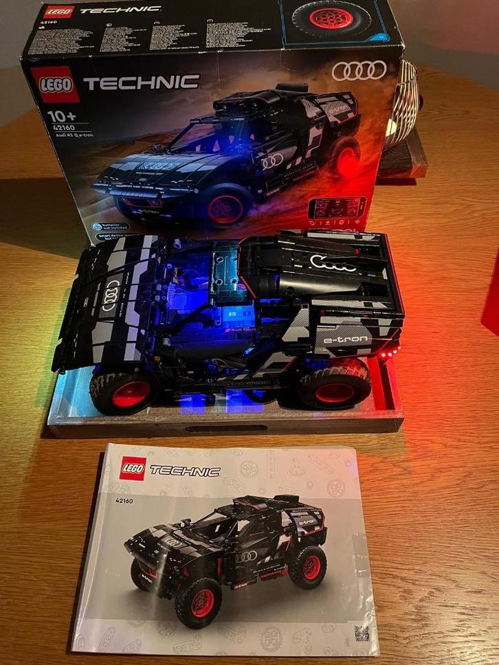 Lego Dakar Audi E-tron (RC App) 42160 plus verlichting!, Kinderen en Baby's, Speelgoed | Duplo en Lego, Zo goed als nieuw, Lego
