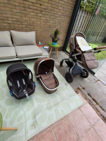 Bruine Qute kinderwagen 3 in 1 beschikbaar voor biedingen