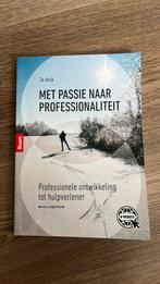 Met passie naar professionaliteit, Ophalen of Verzenden, Zo goed als nieuw, Bertus Leijenhorst, Nederlands