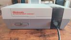 Nintendo NES met controllers, zapper en Mario/Duck Hunt, Ophalen of Verzenden, Zo goed als nieuw, Met 2 controllers, Met zapper/pistool