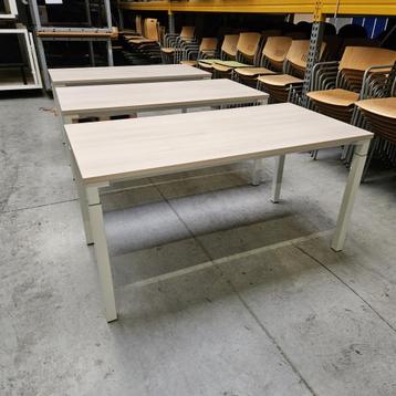 Steelcase tafel - 140x70 cm in hoogte verstelbaar beschikbaar voor biedingen