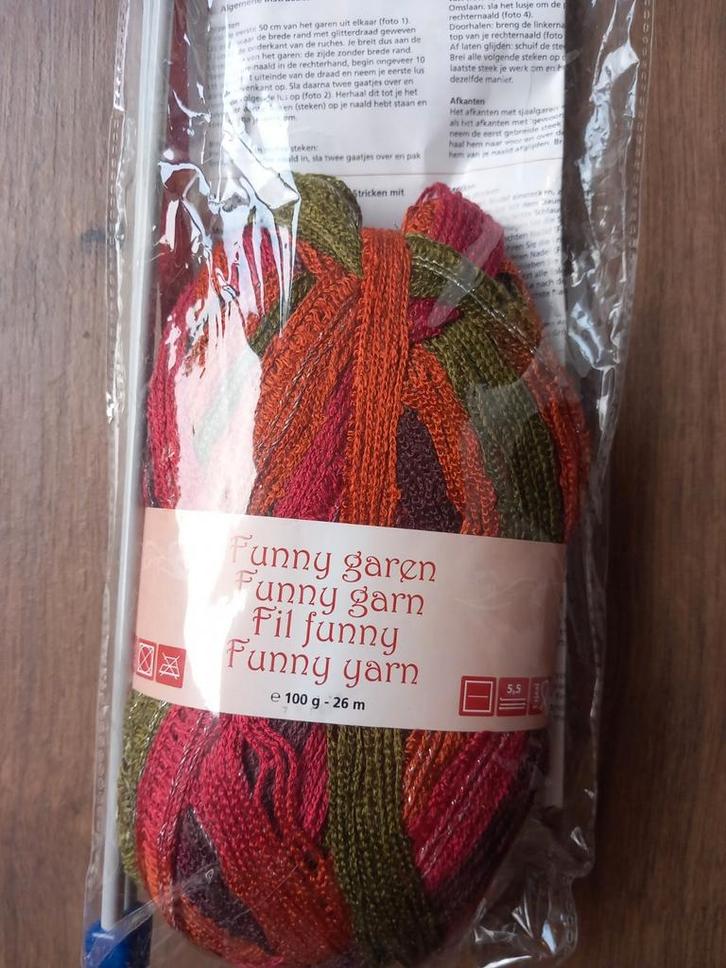 Funny garen Fil funny - breiset wokkel sjaal, Hobby en Vrije tijd, Breien en Haken, Nieuw, Breien, Wol of Garen, Ophalen of Verzenden