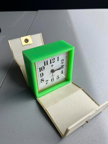 2 Jewels reiswekker klok beschikbaar voor biedingen