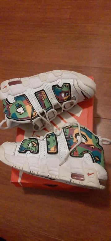  Nike air more uptempo (GS) maat 37.5 