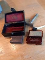 PRACHTIG ANTIEK SCHEERMES MET SCHEER MESJES IN AUTHENTIEK KI, Ophalen of Verzenden