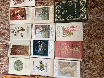 Diverse boeken bronnen van beschikbaar voor biedingen