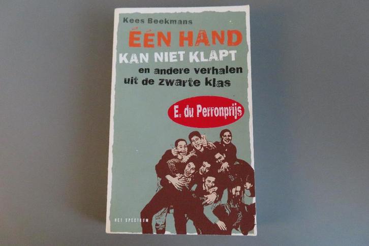 Een hand kan niet klapt - Kees Beekmans, Boeken, Overige Boeken, Zo goed als nieuw, Ophalen of Verzenden