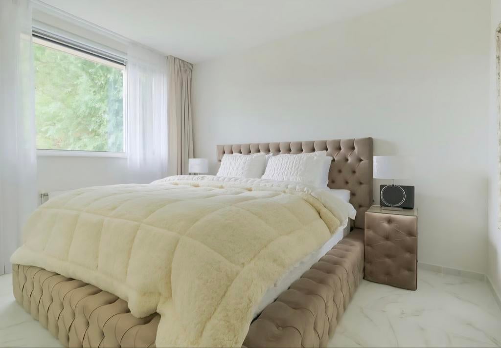 Luxe Velvet Bed 180x200 met 2 nachtkastjes – Zo goed als nie, Tweepersoons, Ophalen of Verzenden, Zo goed als nieuw, 180 cm