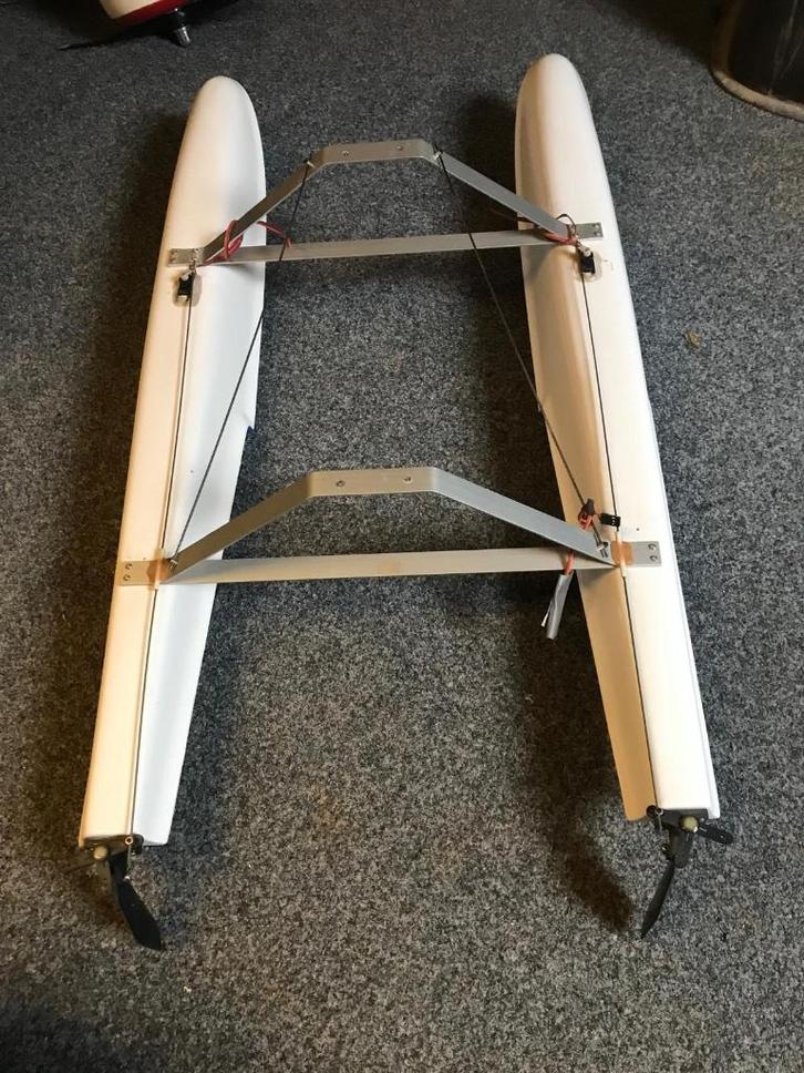 Drijvers voor modelvliegtuig, Hobby en Vrije tijd, Modelbouw | Radiografisch | Vliegtuigen, Zo goed als nieuw, Overige typen, Ophalen