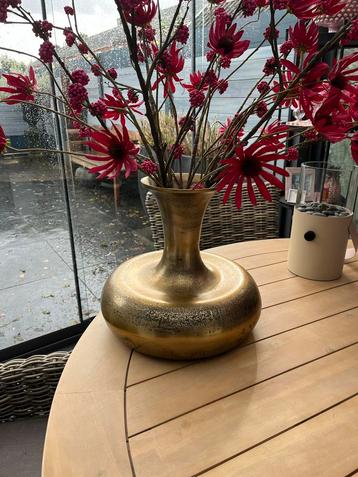 Gouden Vaas - Prachtige Decoratie beschikbaar voor biedingen