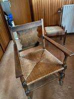 Klassieke houten stoelen 4x , degelijk , riet en kussens., Antiek en Kunst, Ophalen