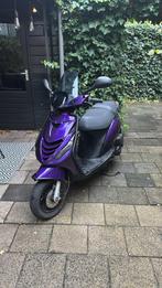Zip 4t, Fietsen en Brommers, Scooters | Piaggio, Ophalen of Verzenden, Zo goed als nieuw, Benzine, Zip