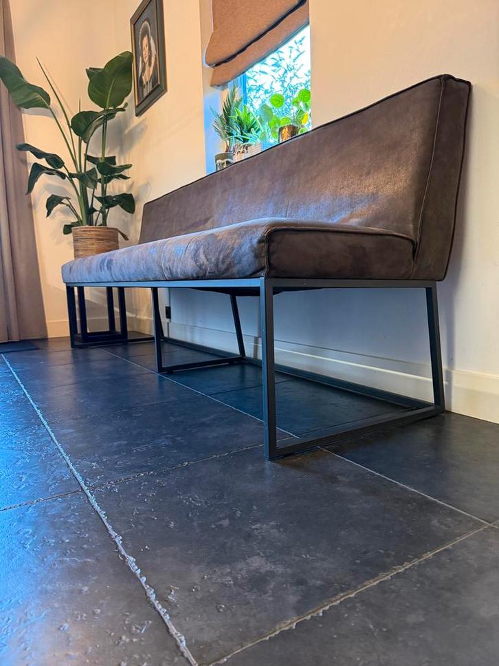 Stijlvolle Eetkamerbank met Metalen Onderstel, Antiek en Kunst, Antiek | Meubels | Stoelen en Banken, Ophalen