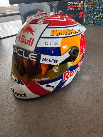 Max Verstappen Zandvoort GP 2022 1:2 helm beschikbaar voor biedingen