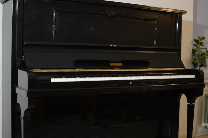 piano, compleet gerestaureerd, Muziek en Instrumenten, Piano's, Zo goed als nieuw, Piano, Zwart, Hoogglans, Ophalen of Verzenden