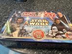 Monopoly spel Star Wars episode ll nieuwstaat, Vijf spelers of meer, Ophalen of Verzenden, Nieuw