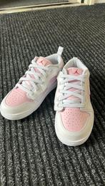 NIEUWE Air Jordan sneakers meisje - Maat 34 - Nooit gedragen, Kinderen en Baby's, Kinderkleding | Schoenen en Sokken, Ophalen of Verzenden