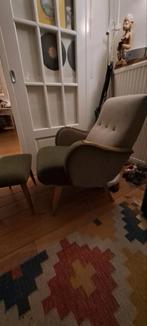 Vintage Zweedse stoel met voetenbank - Nieuwe bekleding, Ophalen, Hout, 75 tot 100 cm, Zo goed als nieuw