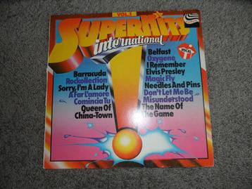 Verzamel LP Superhits International vol. 1 beschikbaar voor biedingen