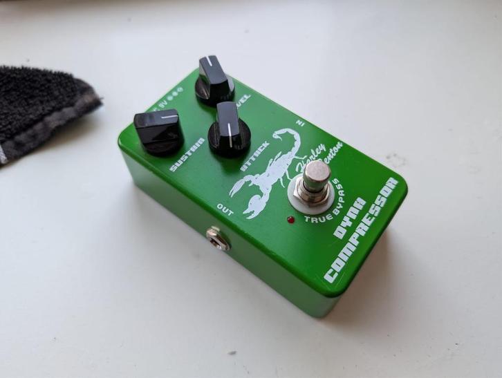 Harley Benton Dynamic Compressor, Muziek en Instrumenten, Effecten, Zo goed als nieuw, Compressor, Ophalen of Verzenden