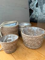 Rotan rieten bloempot hangpot, Ophalen of Verzenden, Zo goed als nieuw, Rond, Riet