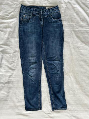 Cecil jeans maat 29 lengte 28 inch beschikbaar voor biedingen