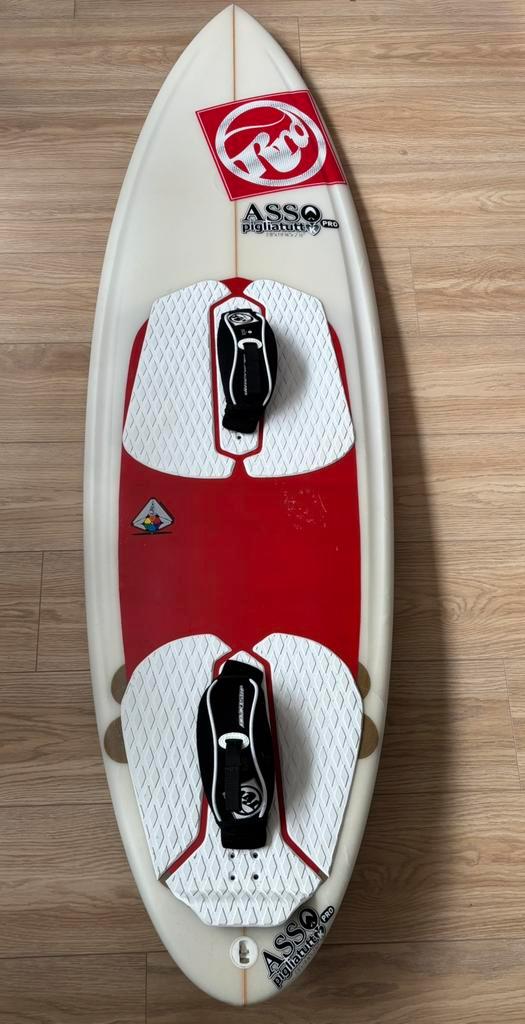 RRD directional kitegolfsurfboard 5’8, Watersport en Boten, Kitesurfen, Zo goed als nieuw, 4 m² of minder, Twintip, Ophalen