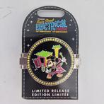 Mainstreet Electrical Parade 50th anniversary pin kerst, Verzamelen, Ophalen of Verzenden, Mickey Mouse, Nieuw, Overige typen