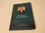 L. Vogelaar - Dienaar in eenvoudigheid, ds. H. Ligtenberg, Ophalen of Verzenden, Zo goed als nieuw