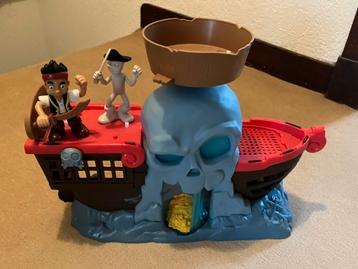 Super leuke piraten boot met 2 poppetjes beschikbaar voor biedingen