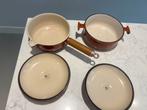 2 Le Creuset La Mama 17 cm Burnt Orange in nieuwstaat, Huis en Inrichting, Gietijzer, Ophalen of Verzenden, Zo goed als nieuw