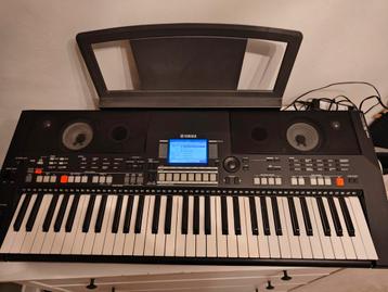 Yamaha PSR S550 keyboard KOOPJE 225 euro