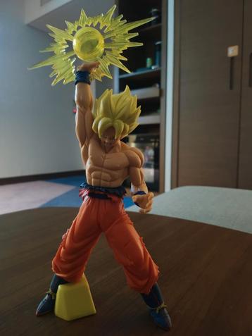 DRAGONBALL GOKU PLANET NAMEK SAGA beschikbaar voor biedingen