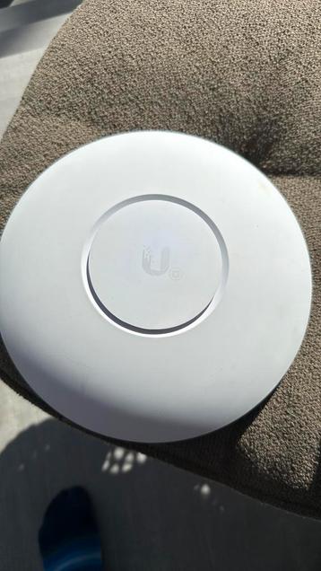 Ubiquiti UniFi UAP-AC-PRO Access Point beschikbaar voor biedingen