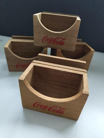 Coca-Cola menukaart en viltjes houder beschikbaar voor biedingen