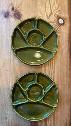 Twee groene fondueborden, Huis en Inrichting, Keuken | Servies, Ophalen of Verzenden, Overige stijlen