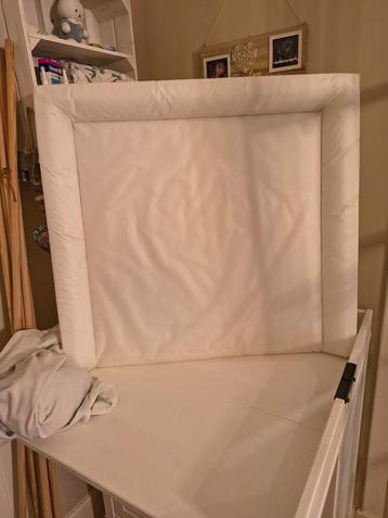 Ikea VÄDRA Verschoonkussen 75x74 cm incl. twee hoesjes beschikbaar voor biedingen