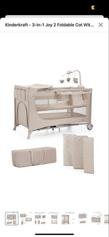 Babybed met Verschoonmat & Muziek beschikbaar voor biedingen