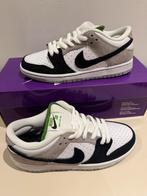 Nike SB Dunk Low Chlorophyll maat 38,5, Kleding | Heren, Schoenen, Overige kleuren, Nike, Nieuw, Ophalen of Verzenden