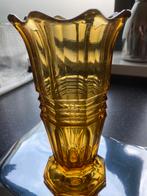 ART DECO vaas geperst geel glas ca 1920, Ophalen of Verzenden