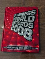 Guinness World Records 2008 - Glow in the Dark, Boeken, Ophalen of Verzenden, Gelezen